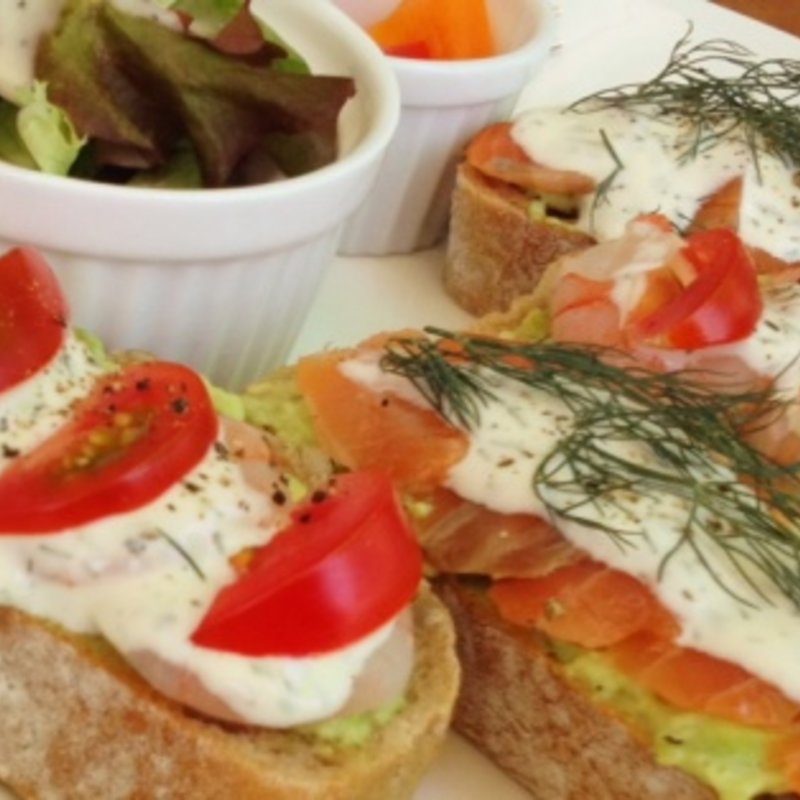 北欧風オープンサンドイッチ(poro珈琲 (Kahvila poro))