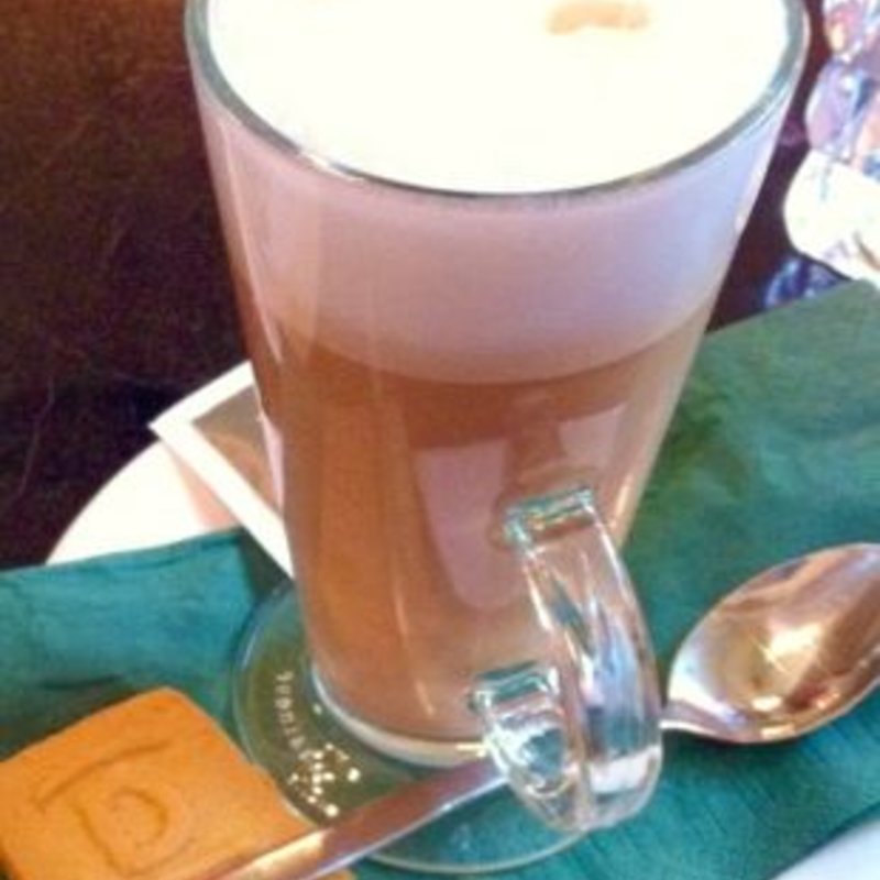 アイスカフェラテ(DUDOK Den Haag)