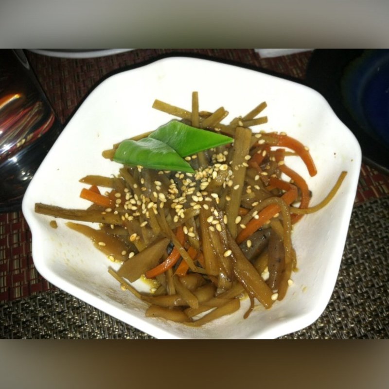 きんぴらごぼう(ABURIYA KINNOSUKE)