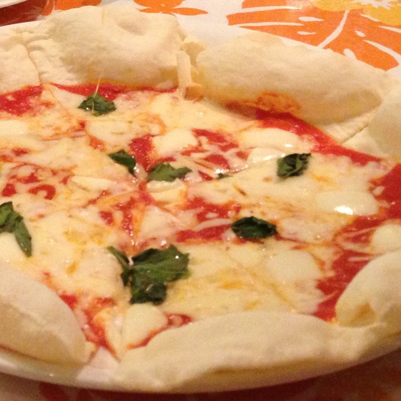 マルゲリータピザ(サルーテ竹芝)