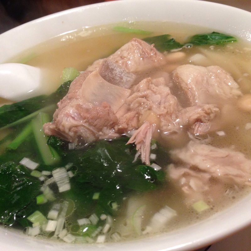 スペアリブ麺(青山麺飯坊)