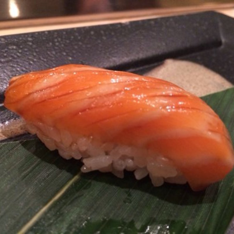 Salmon nigiri(Soto)