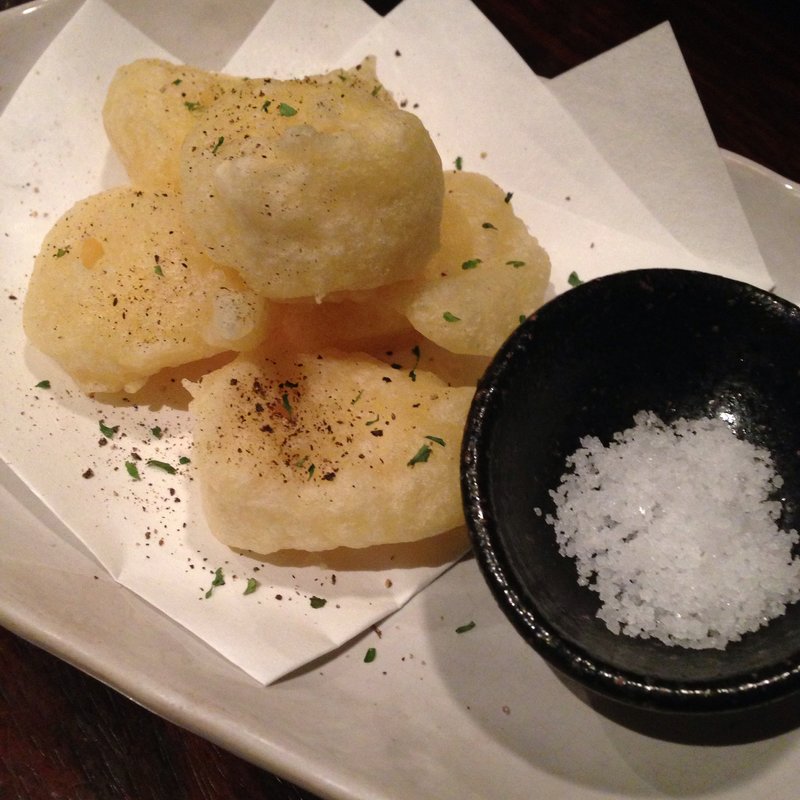 カマンベールチーズの天ぷら(烏丸酒場 福六 fuku six)