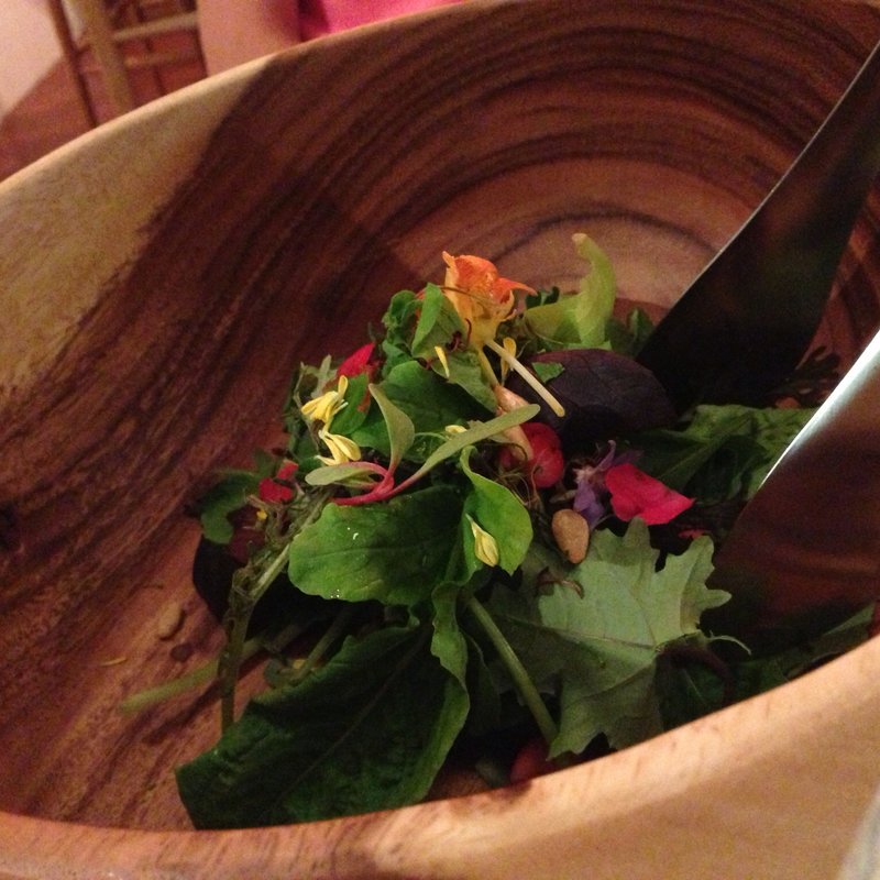 エディブルフラワーのサラダ(Restaurant Anis (レストラン アニス))