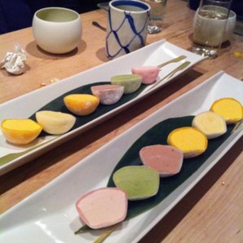 Mochi. Mango vanilla red bean vanilla strawberry(Soto)