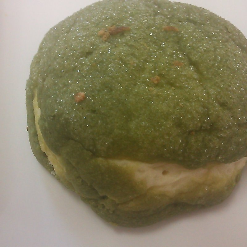 抹茶メロンパン