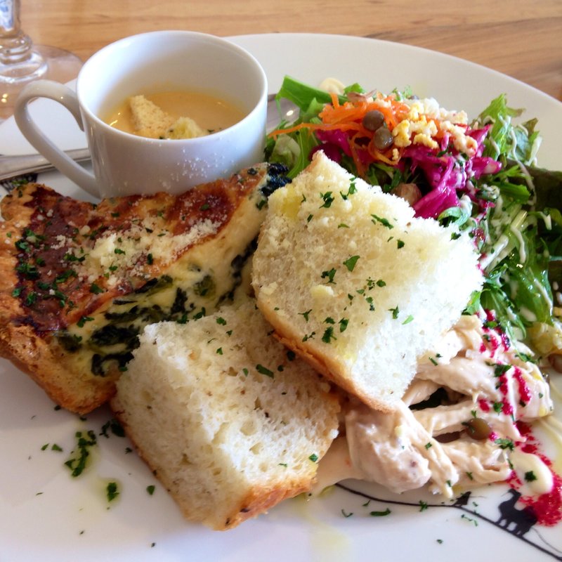 キッシュプレート  ランチ(Bistro Futatsuboshi （ビストロフタツボシ）)