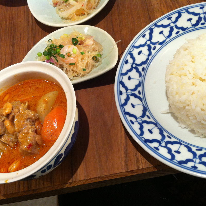 イスラム風カレー(タイカフェ ピーマイ 学芸大学店)
