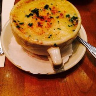 French onion soup(JUNIOR'S RESTAURANT)