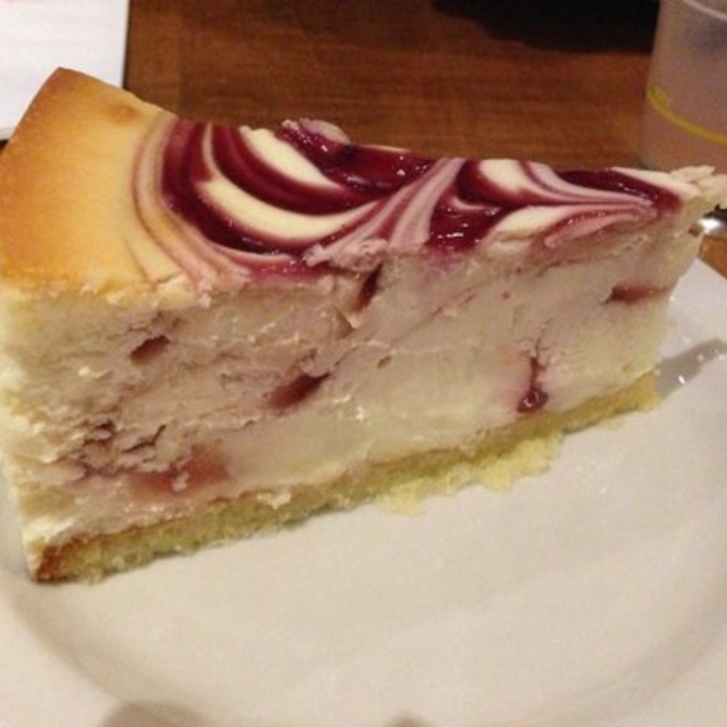 Juniors raspberry swirl cheesecake(JUNIOR'S RESTAURANT)
