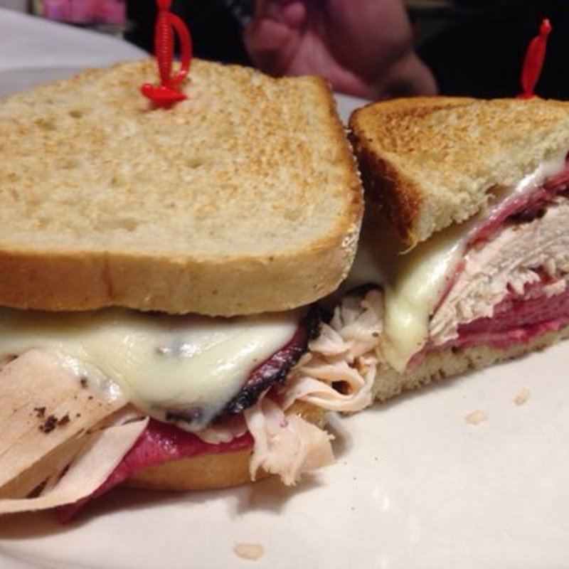 Turkey & pastrami on rye with mozzarella(JUNIOR'S RESTAURANT)