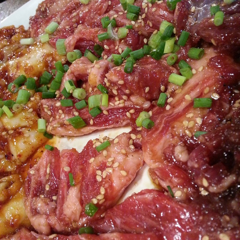 中落ちカルビ(ホルモン焼肉 花れん5)