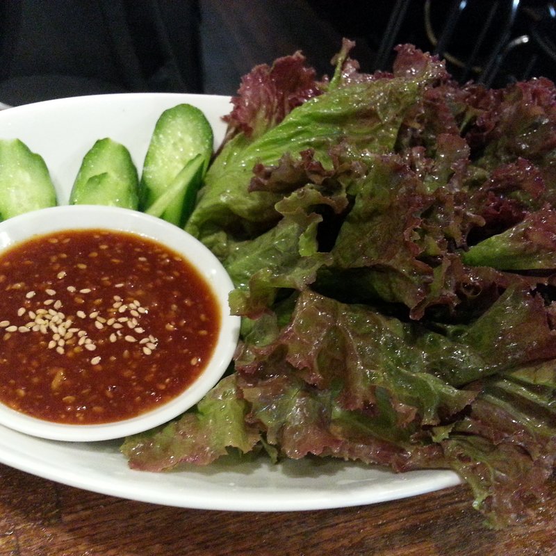 サンチュ(ホルモン焼肉 花れん5)