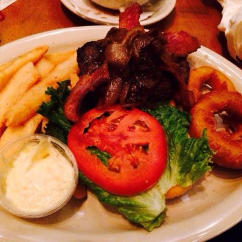 Bacon Cheeseburger(JUNIOR'S RESTAURANT)