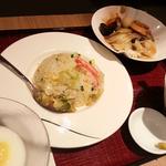 ハーフ麺＆ハーフ蟹チャーハン(上海灘DINING モザイクモール港北店)