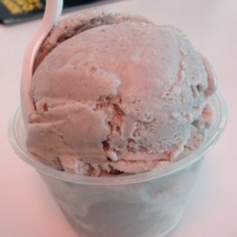 Ube ice cream(Wing Shave Ice & Ice Cream)