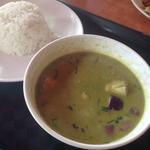 Green curry with chicken(Mr. Tomyam)