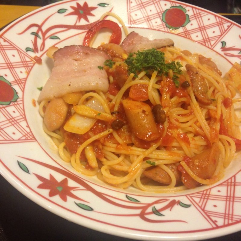 イベリコ豚ベーコンとソーセージの具だくさんアラビアータ(洋麺屋五右衛門 鶴見店)