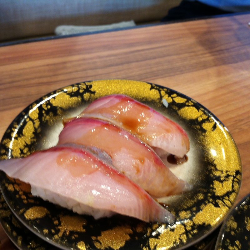 ぶり(氷見きときと寿司　氷見本店)