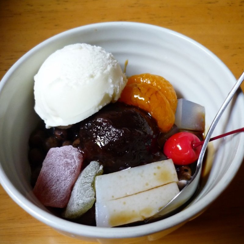 クリームあんみつ(船橋屋販売（株）)