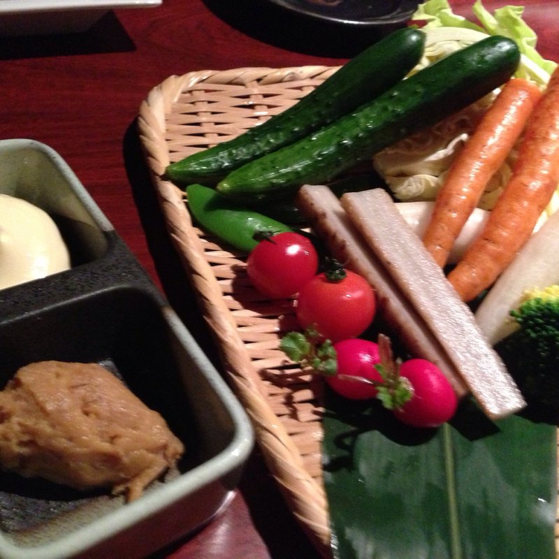 産直 野菜盛り(Roof Top Garden Terrace BBQ 豊和 表参道 撮影)