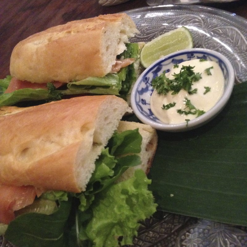 サーモンサンドイッチ(Bungalow Living Bali)