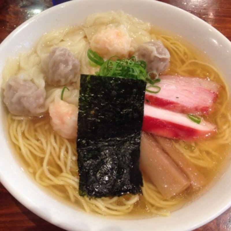 ワンタンラーメン(支那そば 八雲 （しなそば やくも）)