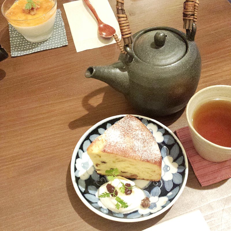 (お八つとお茶 いろは)