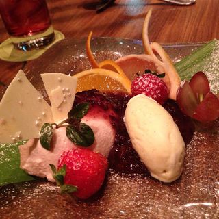 フルーツソルベ(グリーンパパイヤ アジア料理)