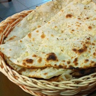 ガーリックナン(Hyderabad Recipe's)
