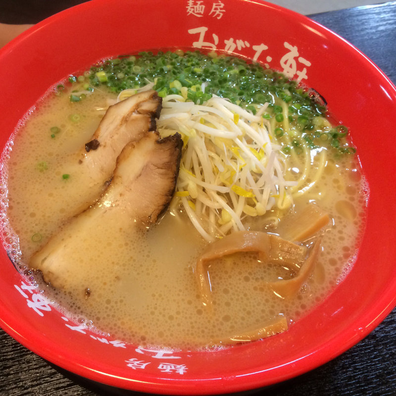 塩とんこつ(麺房　おがた軒)