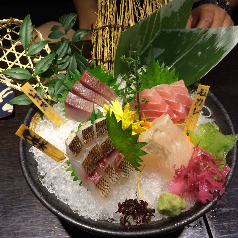 お刺身盛り合わせ(酒処 今是)