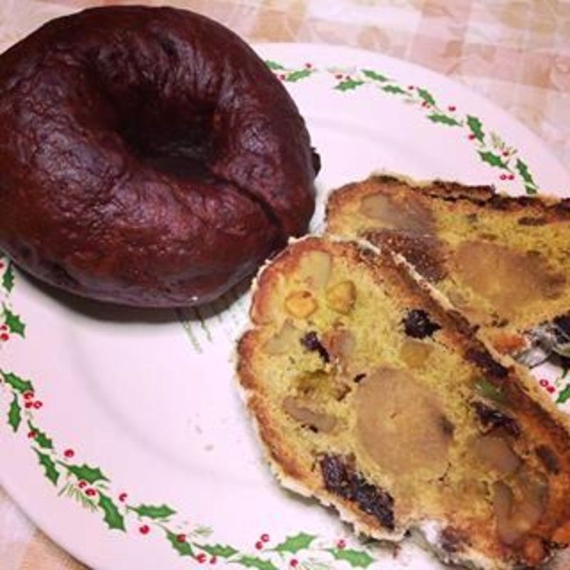 ピスタチオシュトレン　ココアベーグル(モミパンanq （モミパン アンク）)