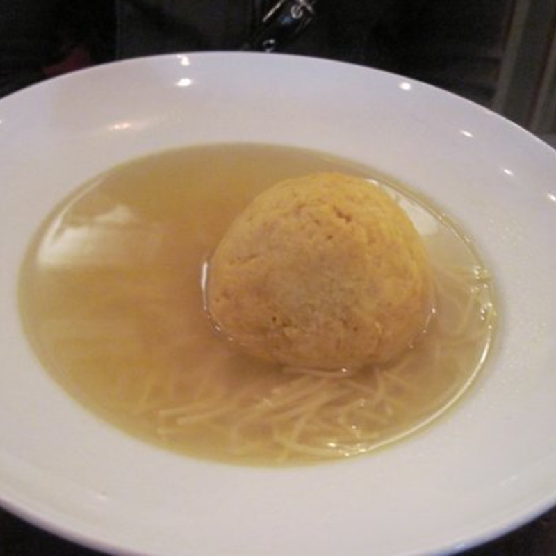 Matzoh Ball soup(FIVE NAPKIN BURGER)