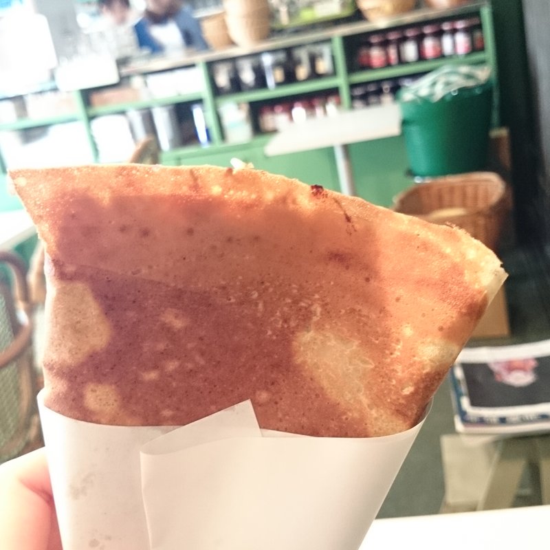 クレープ（バターシュガー）(コクリコクレープ店)