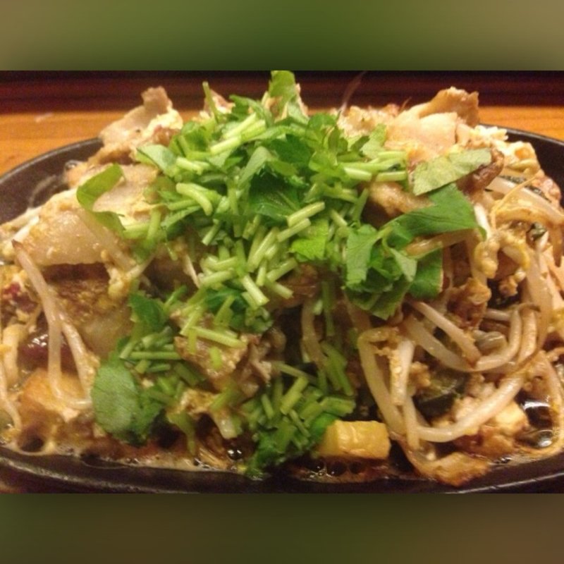 豚チャンプルー(ABURIYA KINNOSUKE)