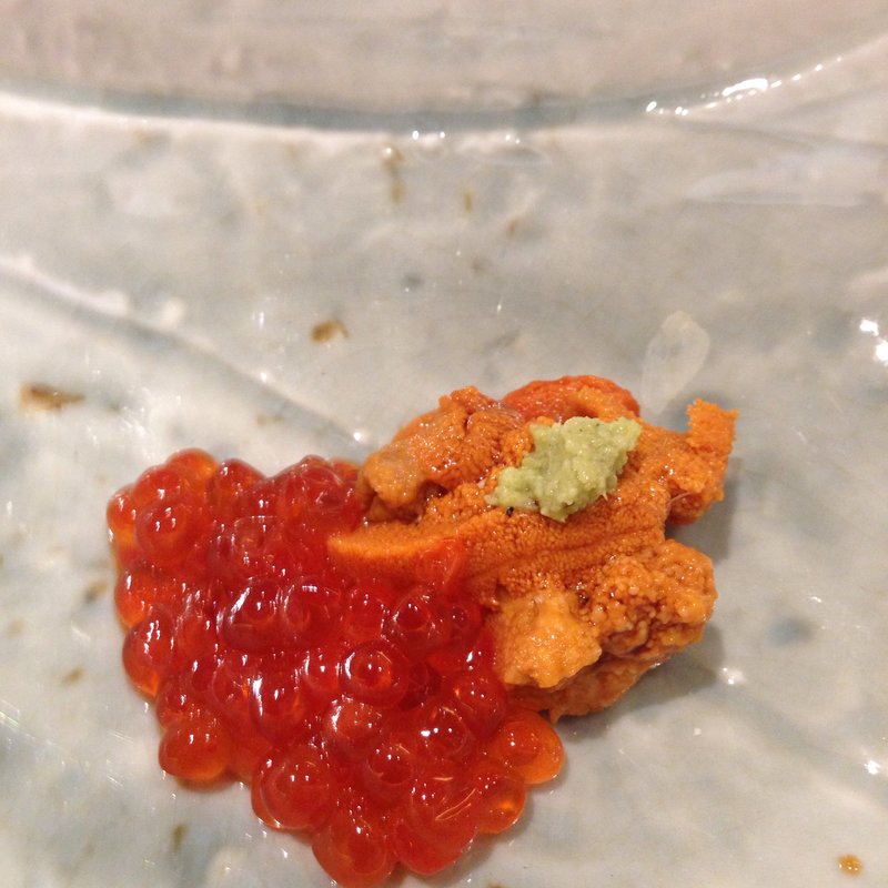 バフンウニとイクラ(SUSHIDEN)