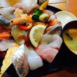 豪華海鮮丼(海鮮うまいもん屋てっぺん)