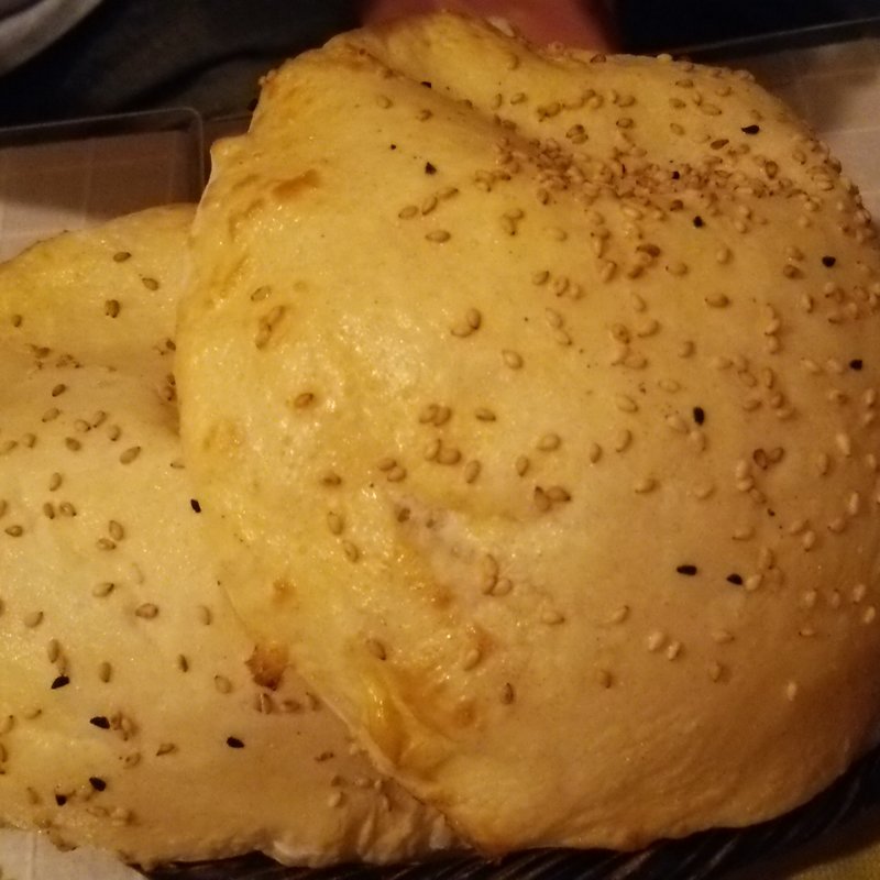 パン(ボスボラス ハサン)