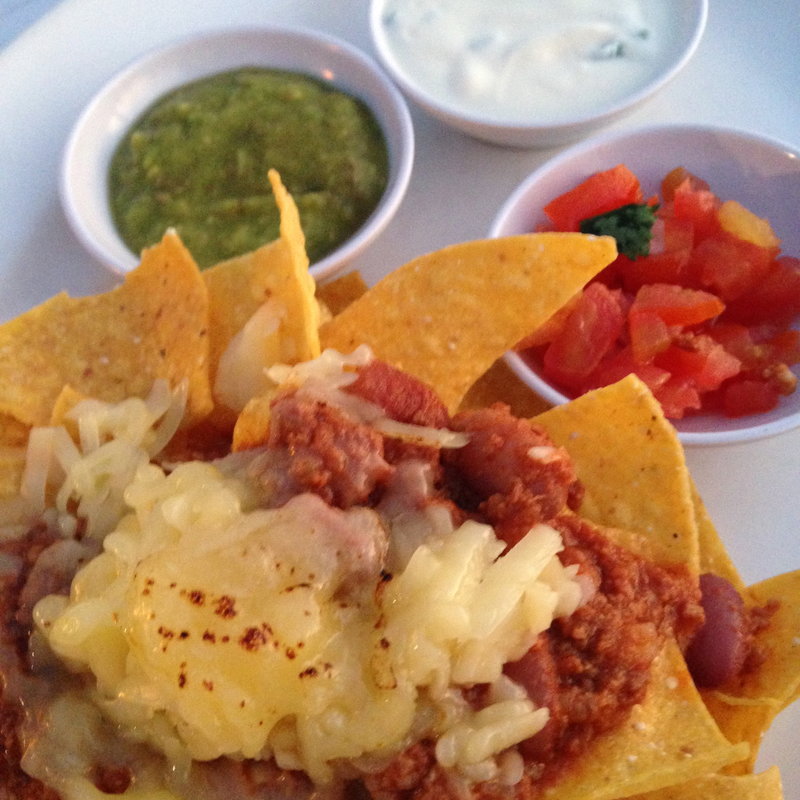 ナチョス(ECHO Beach House)