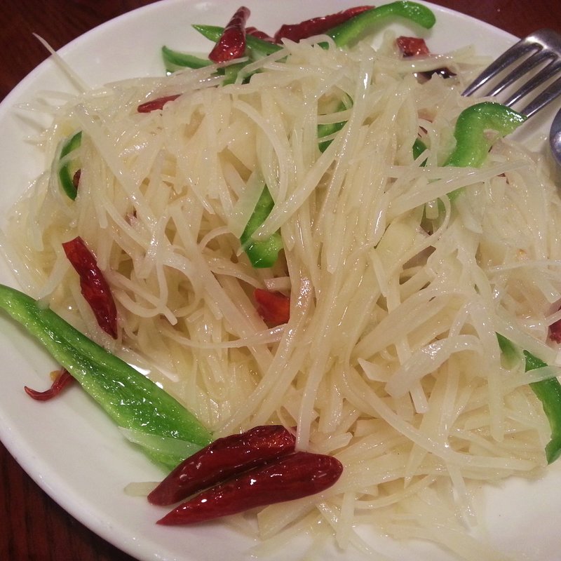 細切りじゃがいものサンラー炒め(シーアンヨドバシ横浜西口店)