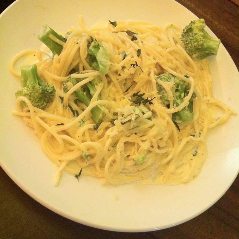 Broccoli with Herbs Pasta (Lunch Set)(Coconut House Restaurant)