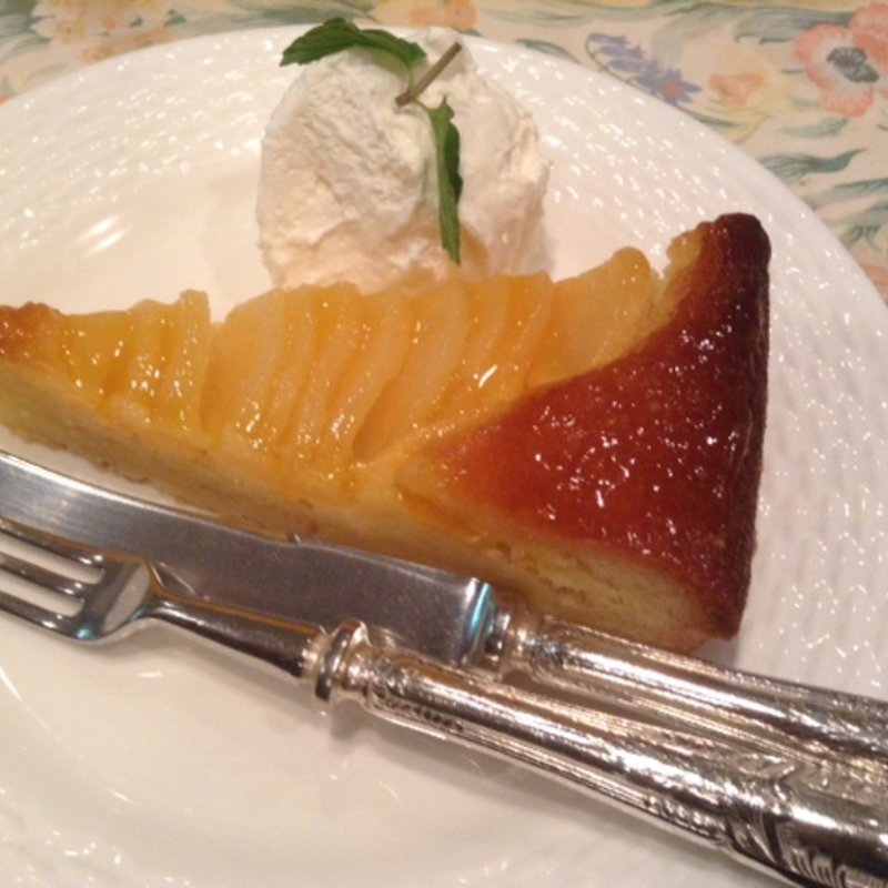 洋ナシのタルト(サラ)