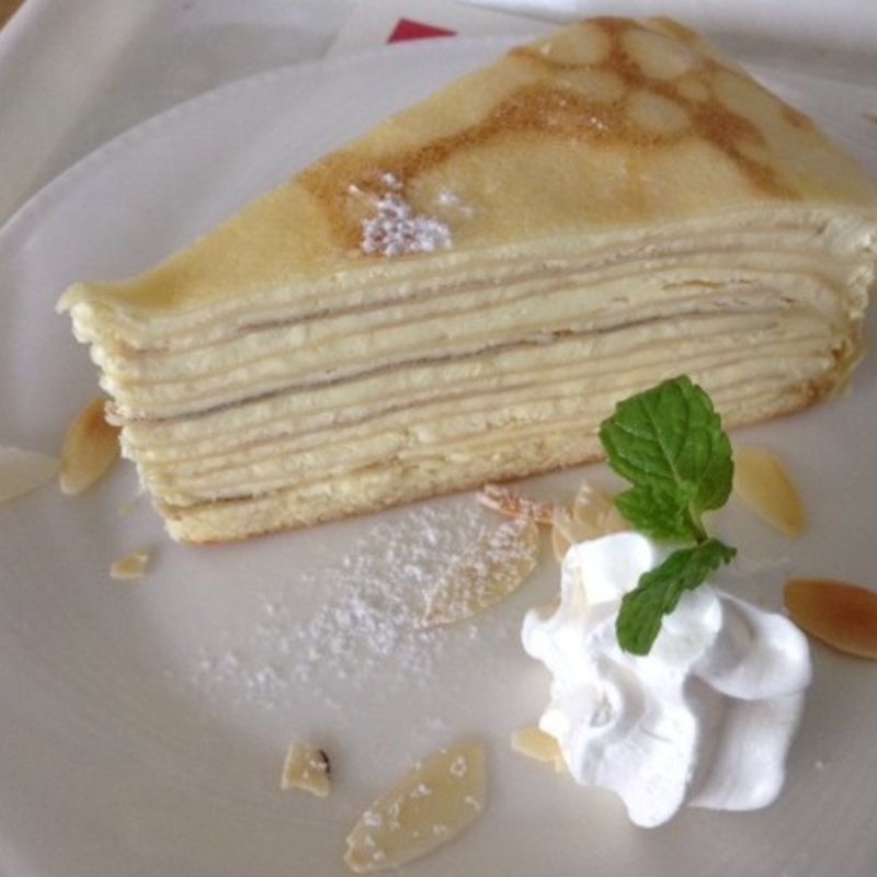 ミルクレープ(カフェ フォルテシモ)