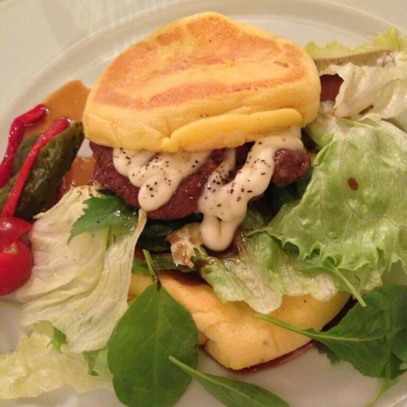 港バーガー(SHIROUZU COFFEE 港)