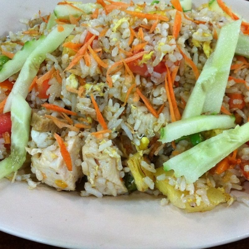Nasi Goreng Tiga Rasa(Bistro Jelita Maju)
