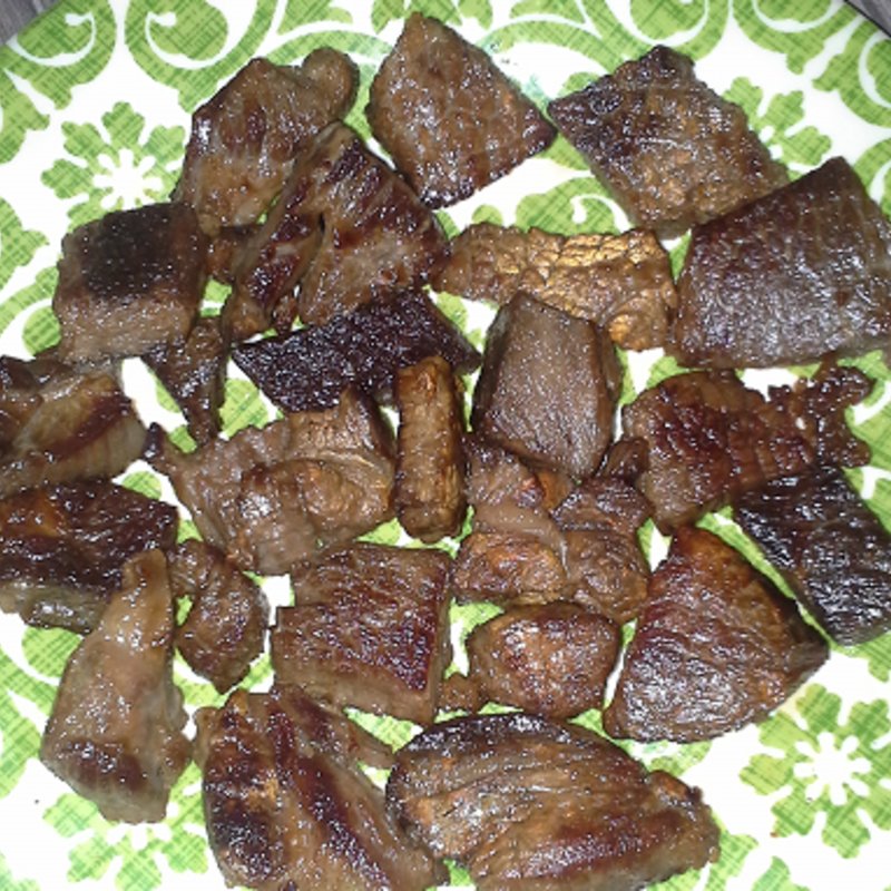 Pipikaula (Highway Inn)