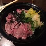 和牛炙り鉄火丼