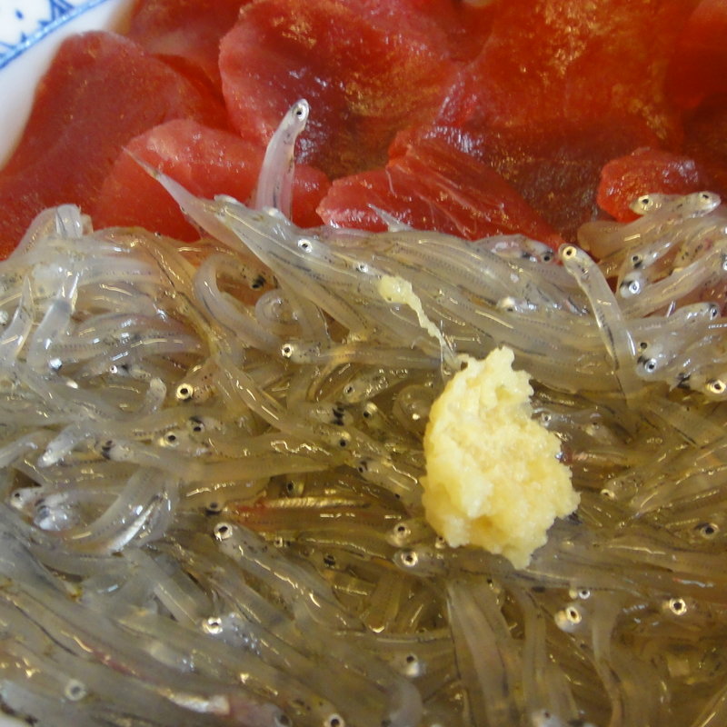 生シラスまぐろ丼(とびっちょ)