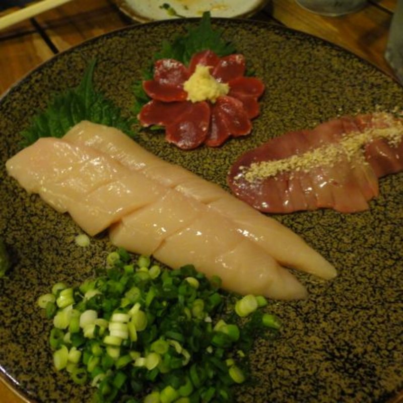 鶏さし盛り合わせ(炭や)